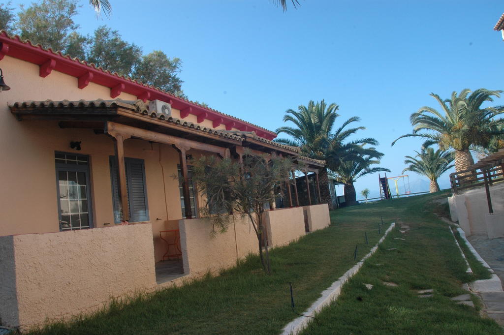 Koralli Beach Niforeika Esterno foto